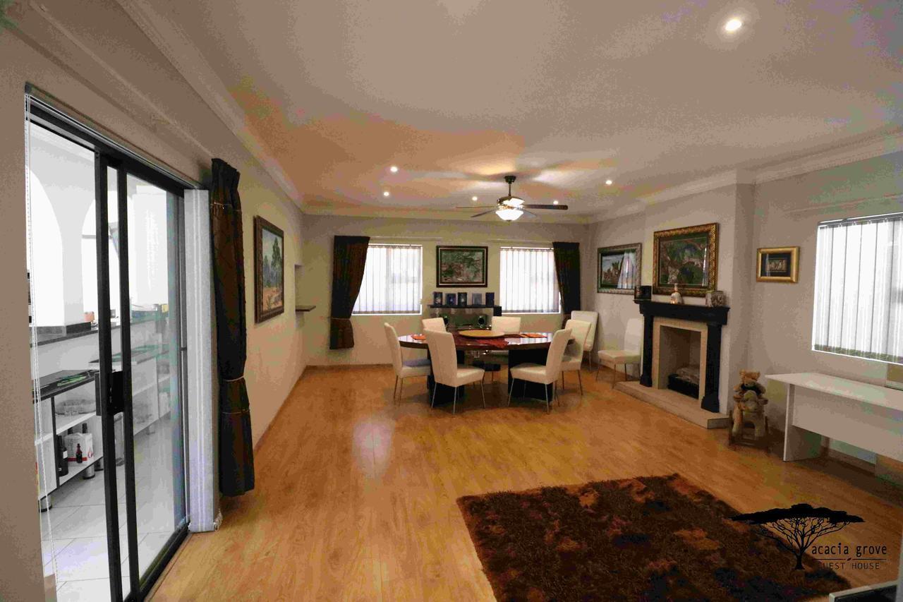 Acacia Grove Guest House Johannesburg Esterno foto